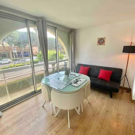 Studio Lorius Proche Centre Et Plage Lägenhet *